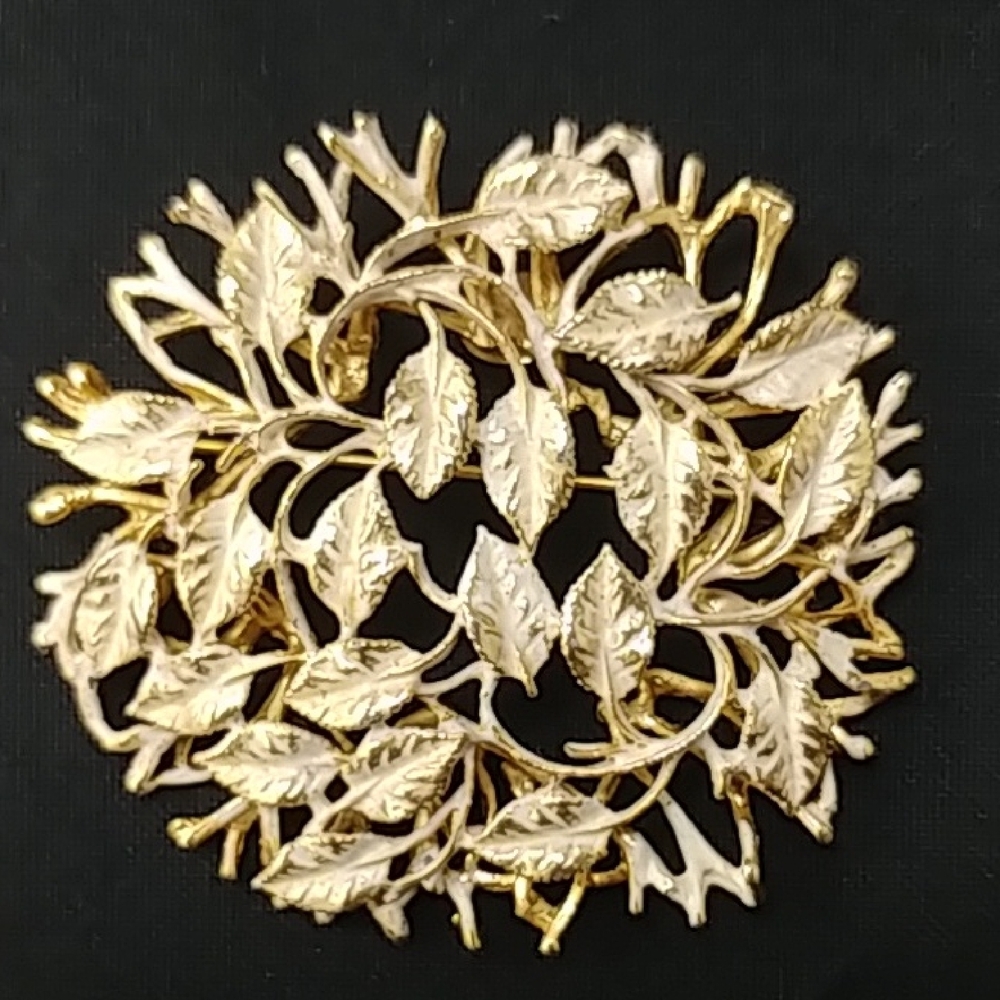 Vintage Hobe Oarnate Goldtone Brooch with Leaf Design and Snow Accents